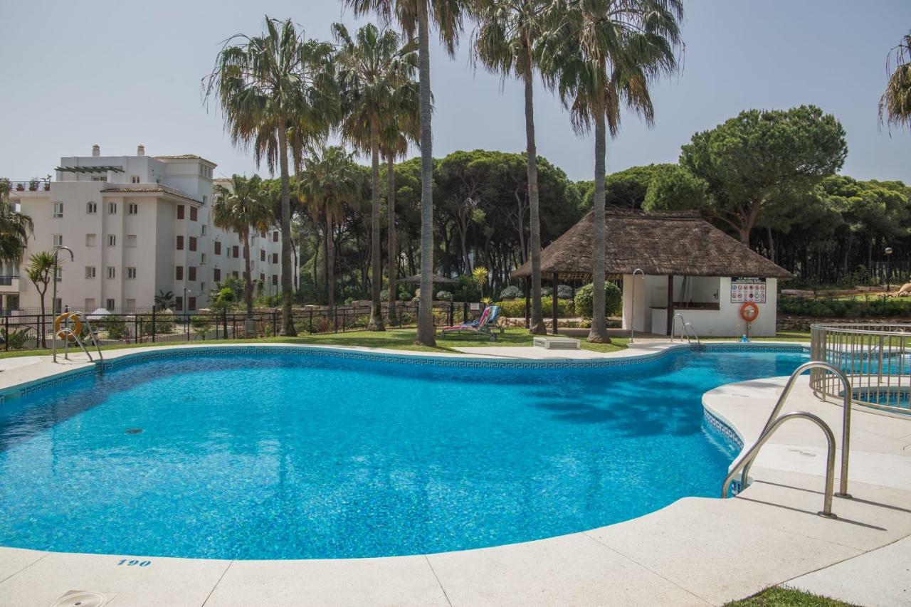 1Br Beachfront Complex - Mi Capricho Sitio de Calahonda Esterno foto
